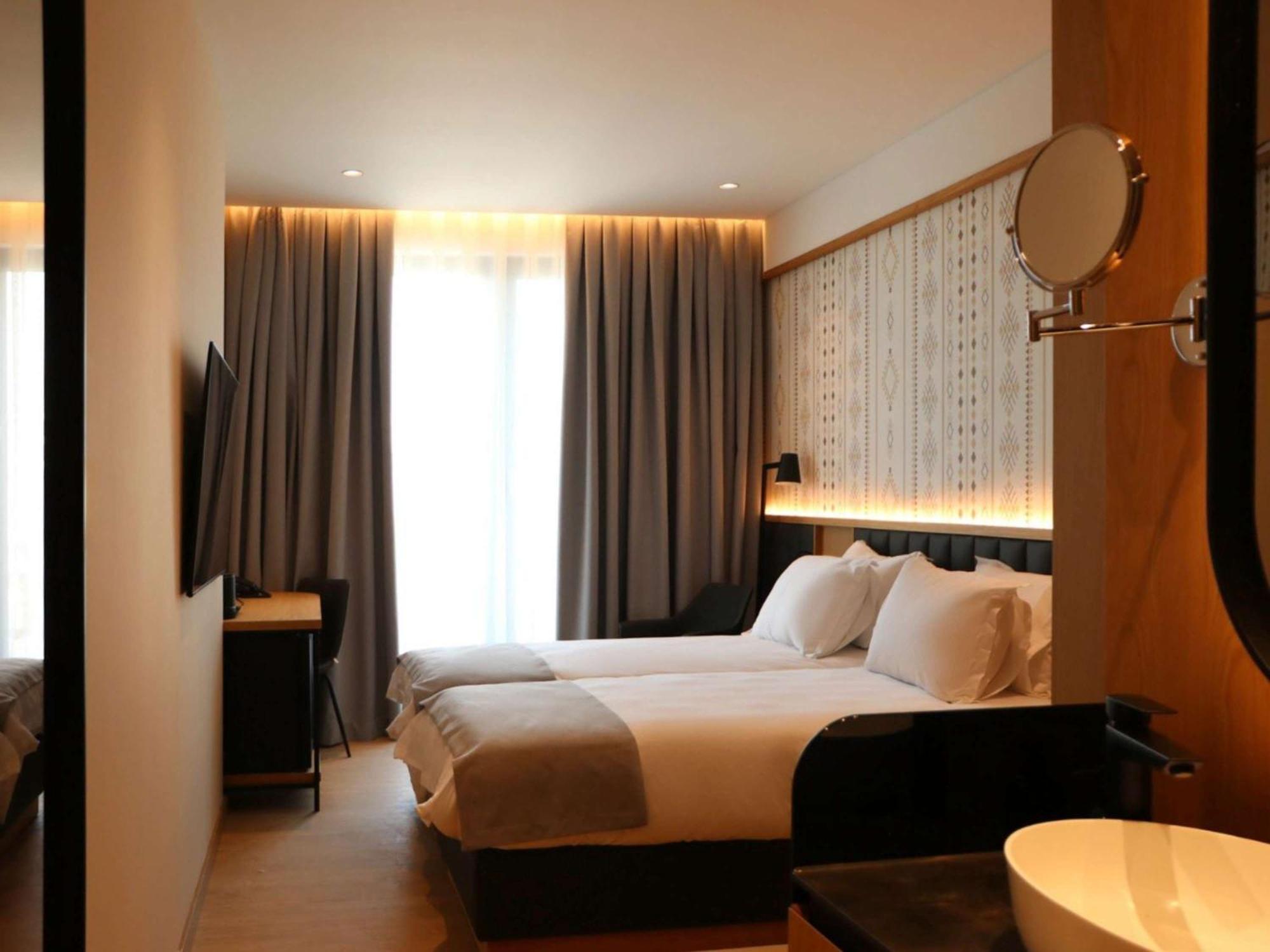 Mercure Prishtina City Pristina Exterior foto